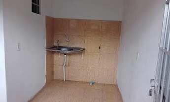 Imagem 2: Alugo Kit Net na Passagem Hortinha, 99 - Bairro do Marco