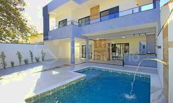 Imagem: CASA com piscina e 4 quartos em Peruíbe