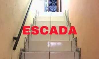 Imagem: Alugo kitnet mobiliado 750 reais. Zap