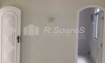 Imagem 3: CASA LINEAR COM TRÊS QUARTOS, SENDO UM SUÍTE, EM PRAÇA SECA, RUA PEDRO TELES