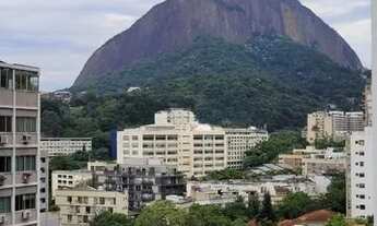Imagem 3: Original 3 Quartos na parte baixa da Gávea com Vista Livre e Vaga