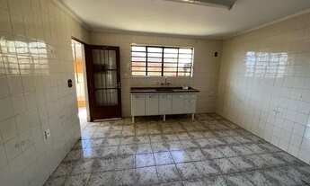 Imagem 6: Sobrado com 3 Quartos e 3 banheiros à Venda, 300 m² VENDA E ALUGUEL - R$ 2.500,00
