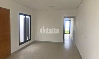 Imagem 4: Casa para aluguel, 3 quartos, 2 suítes, 1 vaga, Jardim Karaíba - Uberlândia/MG