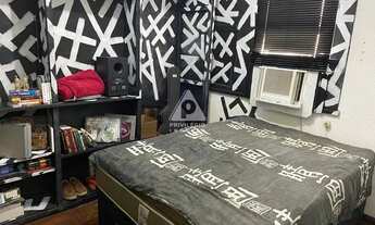 Imagem 7: Excelente apartamento em estado original de 3 quartos, dependência completa e possibilidad