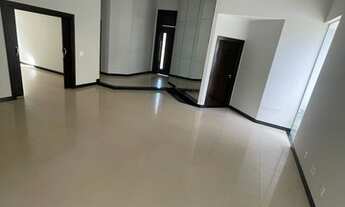 Imagem 5: Casa de condomínio para aluguel tem 320 metros quadrados com 4 quartos