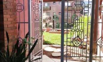 Imagem 2: Excelente casa em condomínio de 371m² com 5 dormitórios e 3 vagas de garagem