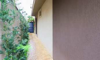 Imagem 4: Apartamento térreo à venda no Jardim Botânico por R$395.000,00