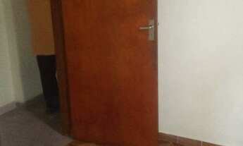 Imagem 5: Casa térrea em avenida comercial