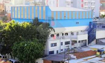 Imagem: Prédio comercial reformado para locação