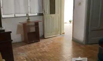 Imagem 5: Terreno com 3 casas