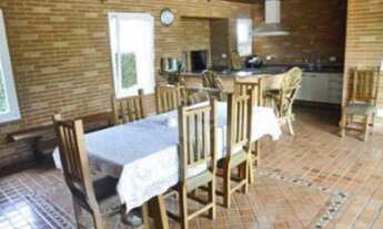 Imagem 3: Casa para venda possui 960 metros quadrados com 5 quartos