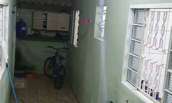 Imagem: Alugo casa de fundos