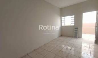 Imagem 4: Casa para alugar, 2 quartos, 1 vaga, Santa Mônica - Uberlândia/MG - R$ 1.400,00