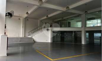 Imagem 2: Ampla loja para locação com 800 m2 e 12 vagas de estacionamento na Vila Olímpia - SP