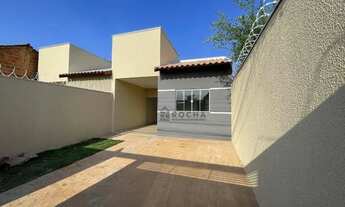 Imagem: Casa a venda com 03 quartos no Aero Rancho