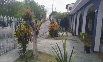 Imagem 2: Casa - Jardim Flórida - Jacareí - 5 Dormitórios - sendo 2 suítes