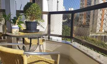 Imagem 3: Apartamento reformado de 154m² com 3 suítes e 3 vagas de garagem e lazer completo