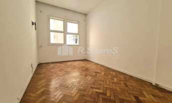 Imagem 7: Apartamento conjugado, Copa/Leme, reformado abaixo do valor de mercado