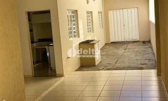 Imagem 7: Casa para aluguel, 3 quartos, 1 suíte, 2 vagas, Umuarama - Uberlândia/MG