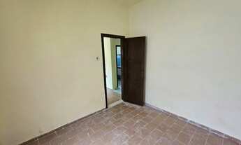 Imagem 4: Casa no Pita com 2 quartos e varanda ao lado da Nova Casa Materiais de Construção