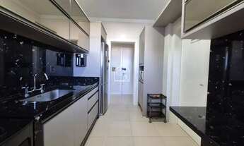 Imagem 5: Apartamento 03 dormitórios sendo 01 suíte e vaga dupla de garagem no Estreito, Florianópol