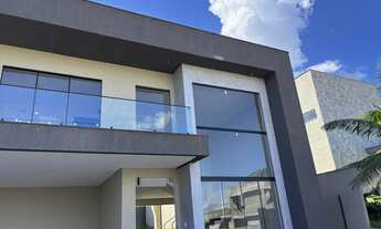 Imagem 3: Sobrado para venda tem 262 metros quadrados com 3 quartos