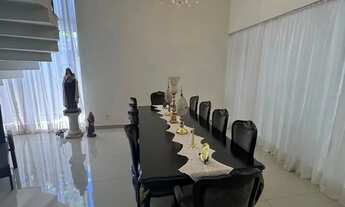 Imagem 7: Casa no condomínio Damha VI para locação com 350m², 03 suítes, climatizada, piscina aqueci