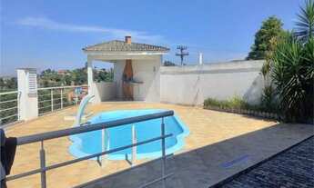 Imagem: Casa à venda com 4 quartos, sendo 2 suítes