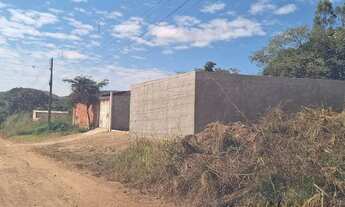 Imagem 4: CASA 03 QUARTOS Casa com 3 dormitórios