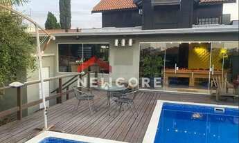 Imagem: Casa de condomínio em Rua Álvaro Canhada