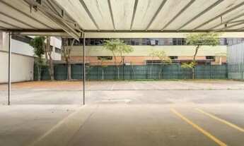 Imagem 5: Imóvel para aluguel e venda possui 3292 metros quadrados