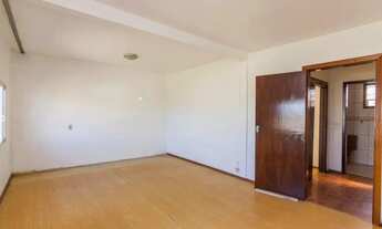 Imagem 6: Casa com 3 quarto e 230m² à venda em Farrapos, Porto Alegre