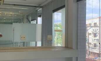 Imagem 2: Prédio com elevado panorâmico