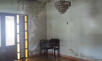 Imagem 7: Imóvel comercial para aluguel e venda possui 700 metros quadrados com 7 quartos