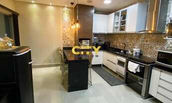 Imagem: Lindo sobrado no Condomínio Solar das Torres