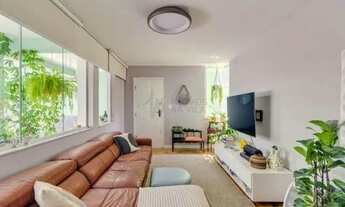 Imagem: Casa com 4 dormitórios em rua tranquila