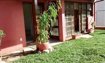 Imagem 3: Excelente casa em condomínio de 371m² com 5 dormitórios e 3 vagas de garagem