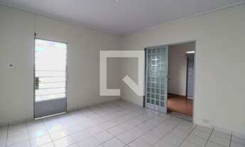 Imagem 3: Casa para Aluguel - Martins, 2 Quartos, 300 m2