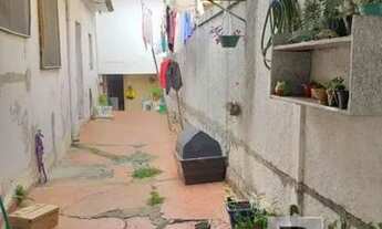 Imagem 4: Terreno com 3 casas