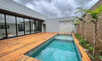 Imagem: Casa com 3 suítes à venda, 242 m² por