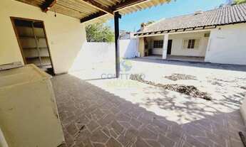 Imagem 6: Casa disponível para Locação no bairro Coophema, próximo à com três quartos sendo duas suí