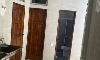 Imagem 6: Av: Djalma Batista * Alugo Aptº 230m² p/ Casal c/ 02 Suite Semi-mobiliado / Garagem