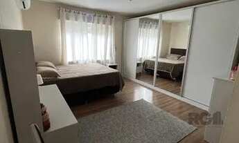 Imagem 2: Casa com 4 dormitórios, sendo 1 suíte com piscina no bairro Jardim Leopoldina