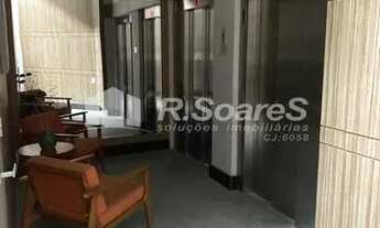 Imagem 3: Apartamento com varanda e três quartos