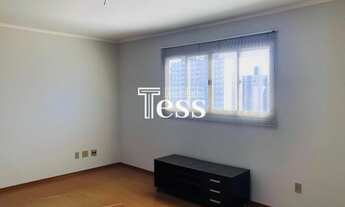 Imagem 2: ALUGA - Apartamento de 3 dormitórios com sacada elevador 1 vaga portaria próximo ao centro