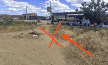 Imagem 2: Terreno de esquina, em frente do AutoPosto Kinsat, em Igaporã