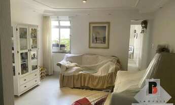 Imagem: 2 casas, sendo uma com 3 e outra com 1 dormitório