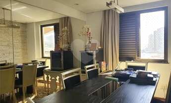 Imagem 5: Apartamento reformado de 154m² com 3 suítes e 3 vagas de garagem e lazer completo