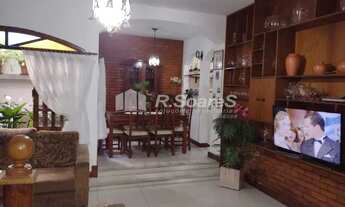 Imagem 7: CASA EXCEPCIONAL COM 5 QTOS , PISCINA ACEITANDO FINACIAMENTO E FGTS