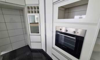 Imagem: Imóvel residencial com 3 quartos sendo